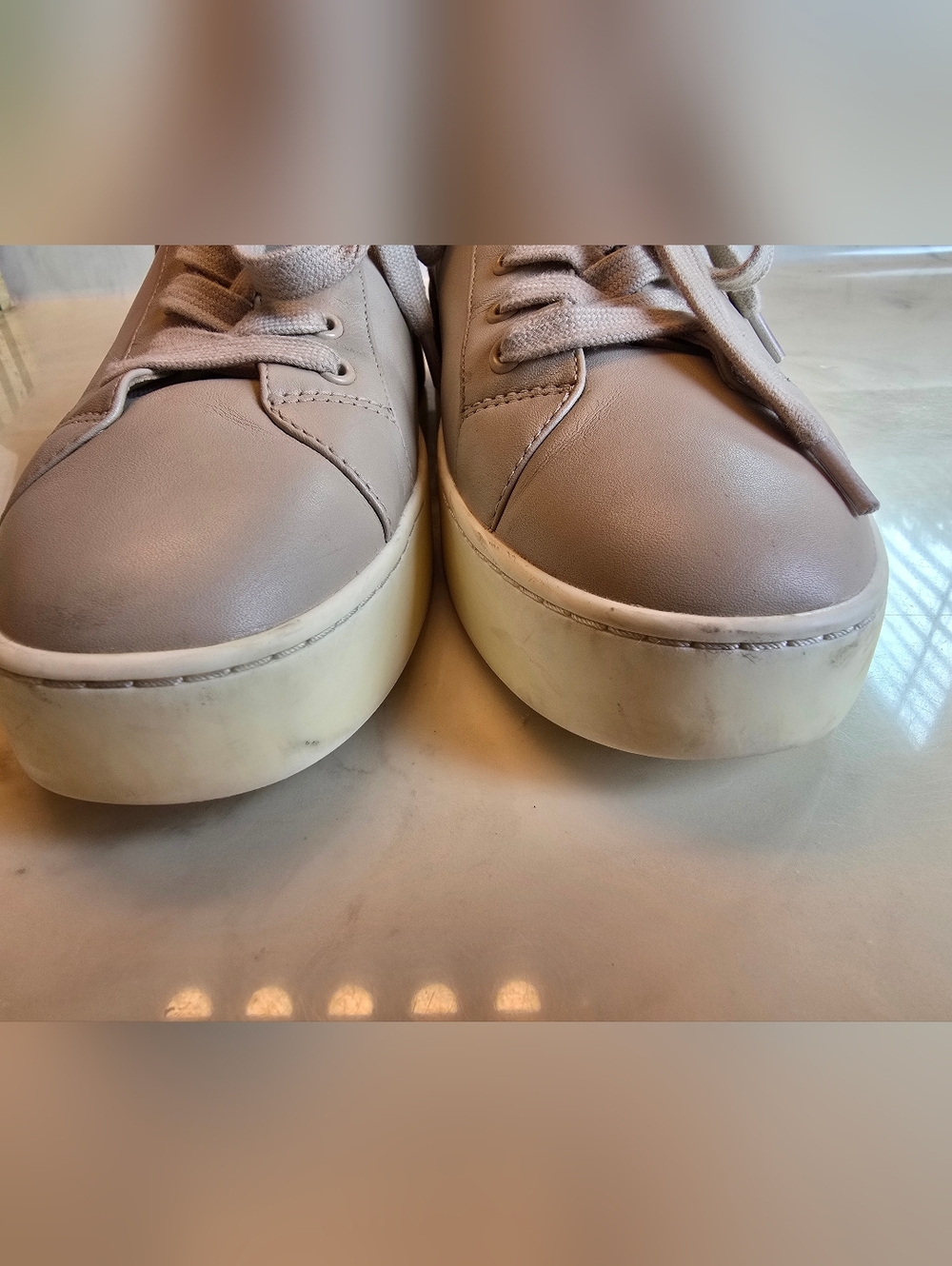 Vince Bensley mixed leather low top sneakers size 9 - Picture 3 of 11